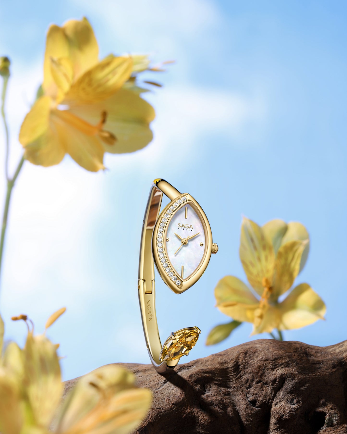 Four Seasons Women's Watch Leaf-Shaped Case, Zircon Accents