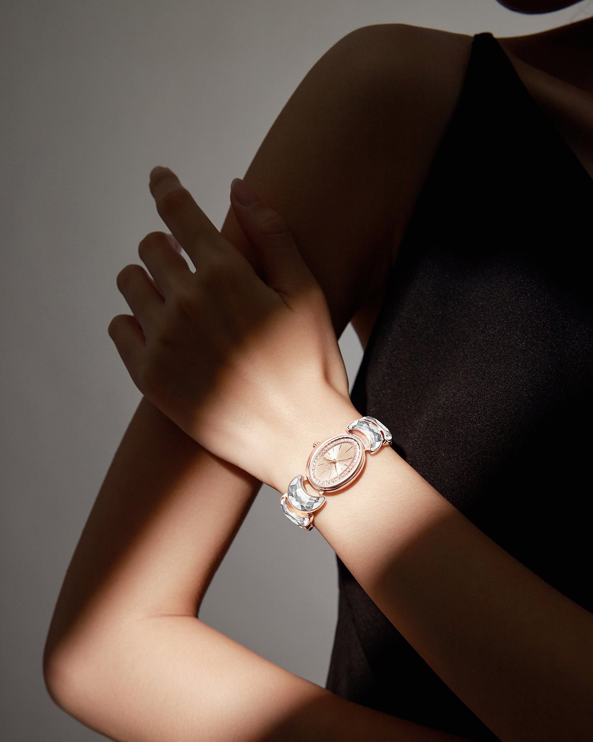 Luna Moon-Shaped Crystals Bracelet Watch - Rose Gold - Image 3 Luna Moon-Shaped Crystals Bracelet Watch - Rose Gold - Image 3