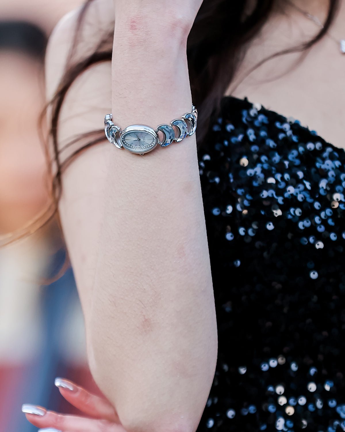 Luna Moon-Shaped Crystals Bracelet Watch - Silver - Image 4 Luna Moon-Shaped Crystals Bracelet Watch - Silver - Image 4
